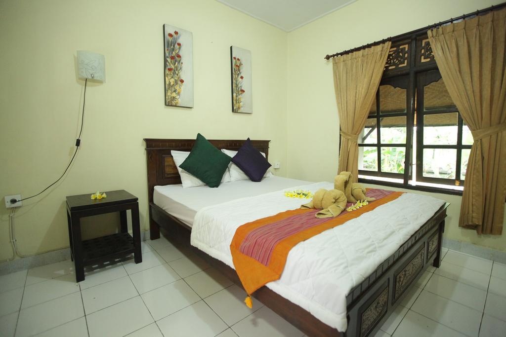 गेस्ट हाउस Liang House And 3*